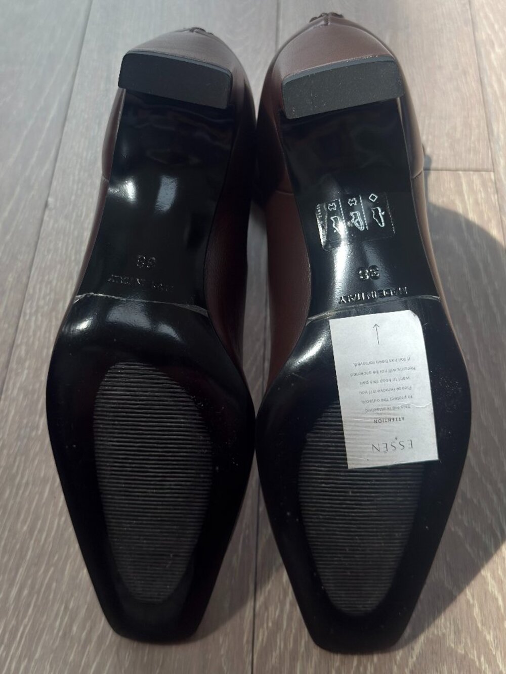ESSEN 'The Glove Boot' in Vegan Leather - Picture 5 of 6